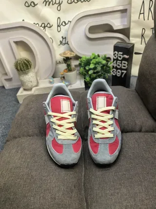 Adidas Red Gray Retro Runner Textile-Panelled Lifestyle Sneakers 10