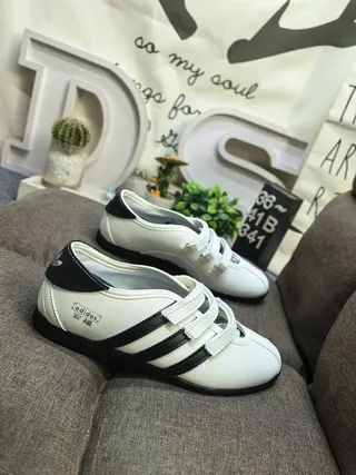 Adidas Red White Low-Top Velcro Strap Closure Lifestyle Sneakers 19