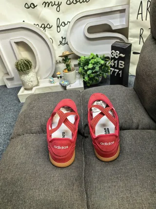 Adidas Red White Suede-Like Upper Three-Stripe Side Panel Mary Jane Shoes 8
