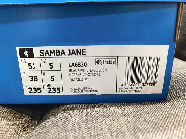 Adidas Samba Classic Black and Cream Lifestyle Sneakers 2