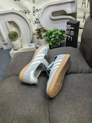 Adidas Samba Gray Beige Laceless Mary Jane Strap Woven Knit Upper Lifestyle Sneakers 6