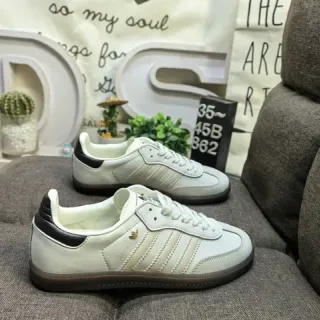 Adidas Samba OG Off-White और काला लाइफस्टाइल स्नीकर्स