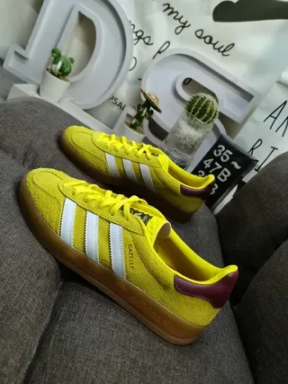 Adidas Samba OG Tênis Lifestyle em Camurça Amarelo Marrom 7
