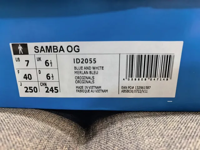 Adidas Samba White and Black Lifestyle Sneakers 2
