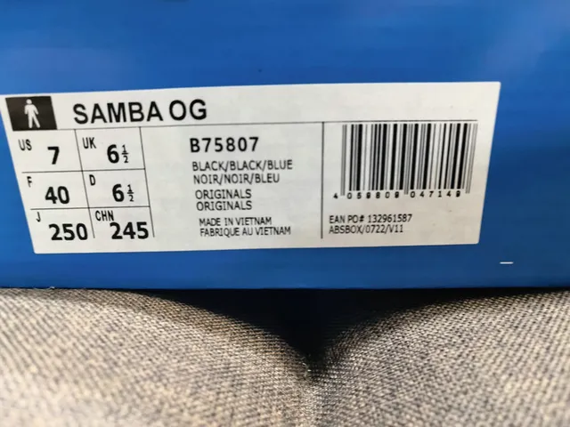 Adidas Samba White and Black Lifestyle Sneakers 12