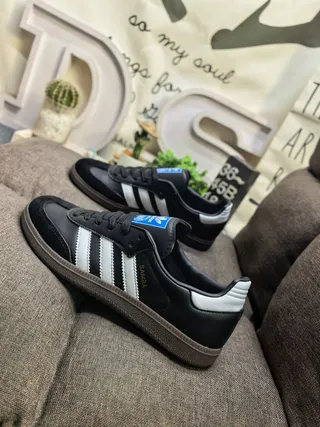 Adidas Samba White and Black Lifestyle Sneakers 17