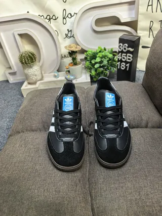 Adidas Samba White and Black Lifestyle Sneakers 20
