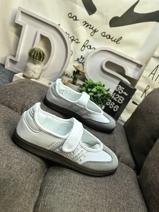 Adidas Samba White and Gray Lifestyle Sneakers 9
