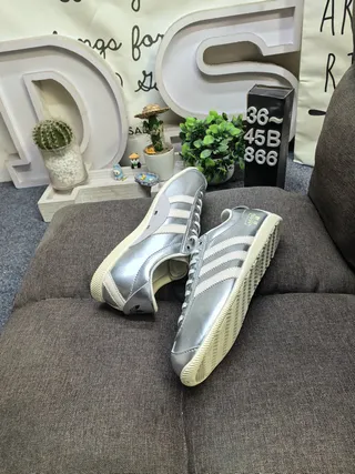 Adidas Silver Beige Metallic Leather Upper Cream Three-Stripe Detailing Lifestyle Sneakers 6