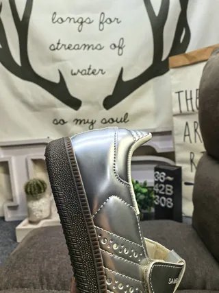 Adidas Chaussures Mary Jane en Cuir Métallique Noir Argenté à Bride T 3