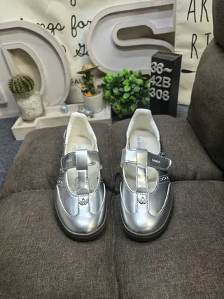 Adidas Chaussures Mary Jane en Cuir Métallique Noir Argenté à Bride T 10