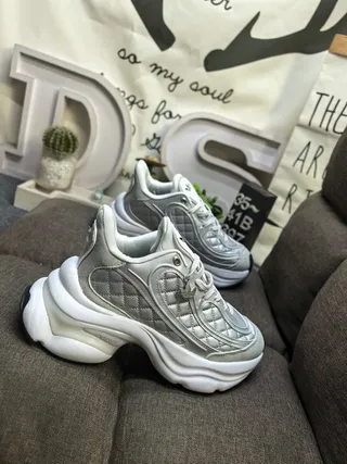 Adidas Silver White Quilted Metallic Upper Sculpted Multi-Layered Sole Chunky Sneakers 9