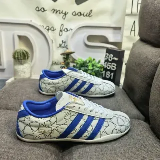 Adidas Spezial सफेद और नीला Star-Line लाइफस्टाइल स्नीकर्स