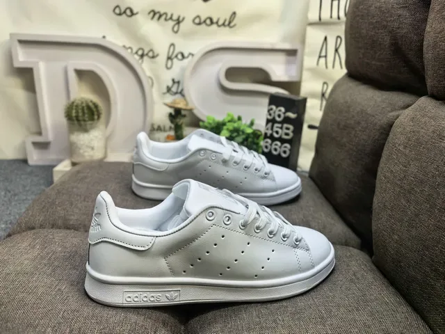 Adidas Stan Smith White and Green Lifestyle Sneakers 11