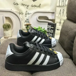 Adidas Superstar काला सफेद सोना आइलेट जीवनशैली स्नीकर