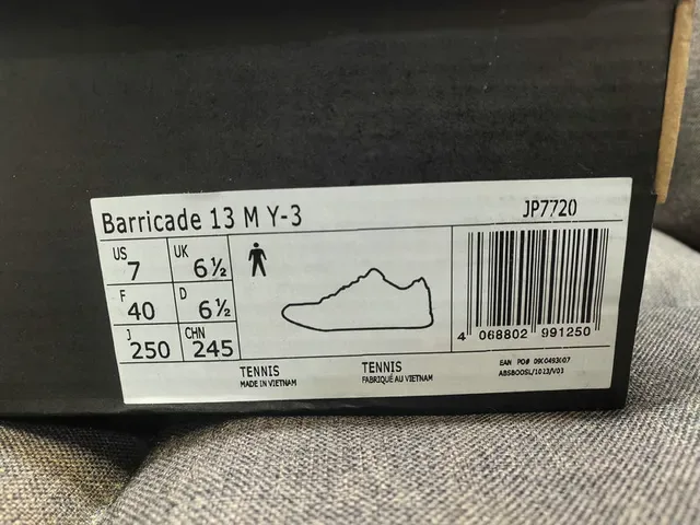 Adidas White and Black Three-Stripe Lifestyle Sneakers 2