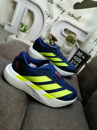 Adidas White Black Engineered Mesh Upper Sculpted Foam Midsole Running Shoes 9