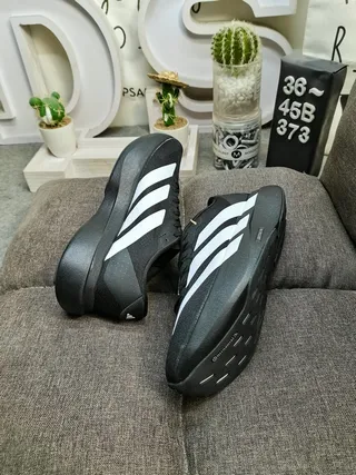 Adidas White Black Engineered Mesh Upper Sculpted Foam Midsole Running Shoes 16