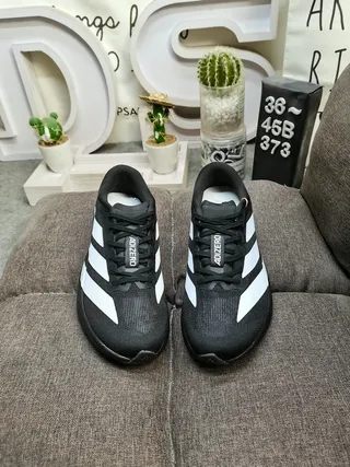 Adidas White Black Engineered Mesh Upper Sculpted Foam Midsole Running Shoes 20