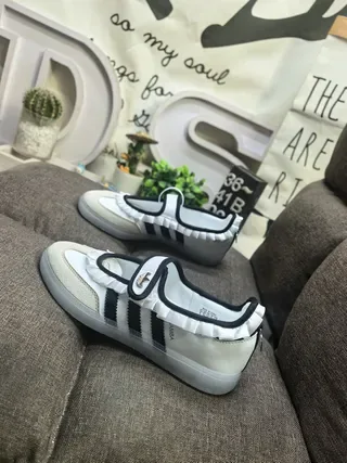 Adidas White Black Laceless Mary Jane Ruffled Strap Lifestyle Sneakers 7