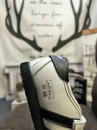 Adidas White Black Laceless Velcro Strap Closure Three-Stripe Side Panel Lifestyle Sneakers 3
