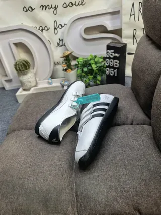 Adidas White Black Laceless Velcro Strap Closure Three-Stripe Side Panel Lifestyle Sneakers 6