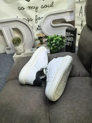 Adidas Chaussures Lifestyle Blanc Noir Cuir Perforé Low-Top 6