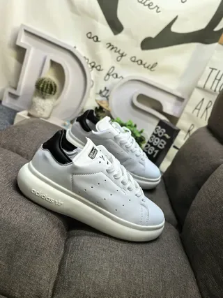 Adidas Chaussures Lifestyle Blanc Noir Cuir Perforé Low-Top 9