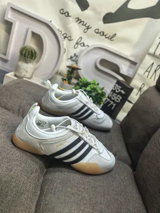 Adidas White Black Low-Top Three-Stripe Side Panel Lifestyle Sneakers 9