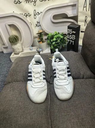 Adidas White Black Low-Top Three-Stripe Side Panel Lifestyle Sneakers 10