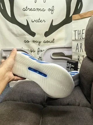 Adidas White Blue Sculpted Monolithic Midsole Three-Stripe Side Branding Lifestyle Sneakers 24