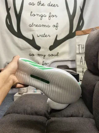 Adidas Tênis Lifestyle Branco e Verde de Upper de Malha Baixo 4
