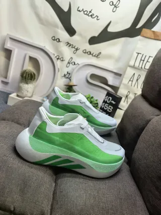 Adidas Tênis Lifestyle Branco e Verde de Upper de Malha Baixo 9