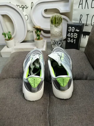 Adidas White Green Sculpted Ribbed Midsole Gradient Mesh Upper Chunky Sneakers 8