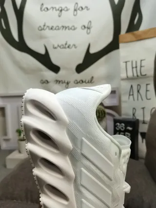 Adidas White Green Sculpted Ribbed Midsole Gradient Mesh Upper Chunky Sneakers 23