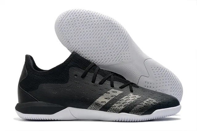 Adidas Blanc Multicolore Coupe Basse Tissu Supérieur Impression Abstraite Chaussures de Football Intérieur 8