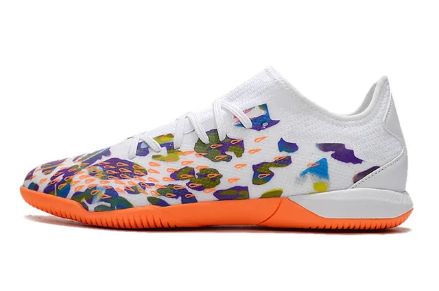Adidas Blanc Multicolore Coupe Basse Tissu Supérieur Impression Abstraite Chaussures de Football Intérieur 16
