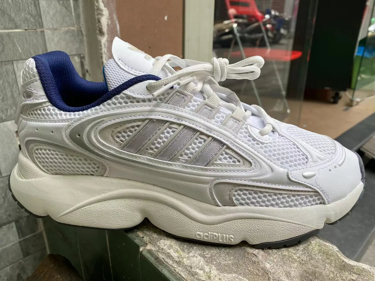 Adidas White Navy Retro-Inspired Midsole Chunky Sneakers 2
