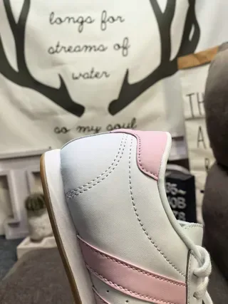 Adidas White Pink Low-Top Leather-Like Upper Sneakers 3