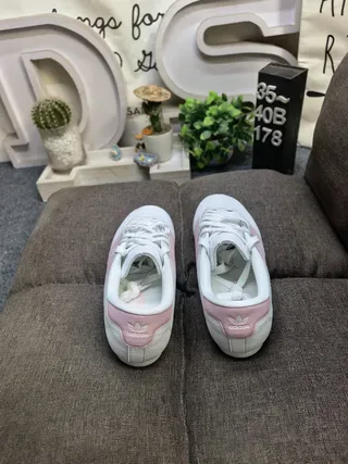 Adidas White Pink Low-Top Leather-Like Upper Sneakers 8