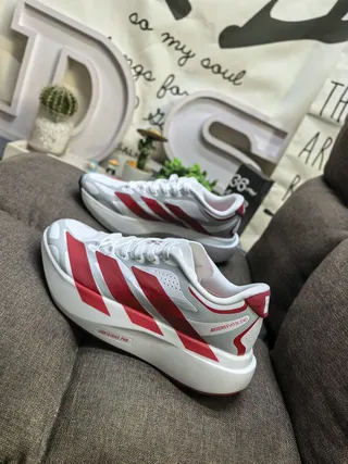 Adidas White Red Low-Top Lace-Up Perforated Mesh Upper Running Shoes 7