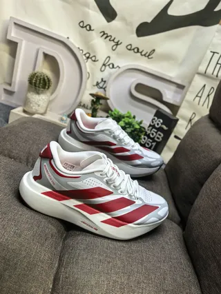 Adidas White Red Low-Top Lace-Up Perforated Mesh Upper Running Shoes 9