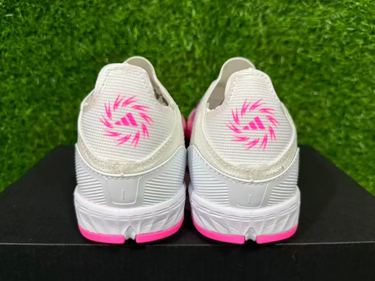 Adidas X Speedportal Chaussures de football blanc et rose turf 3