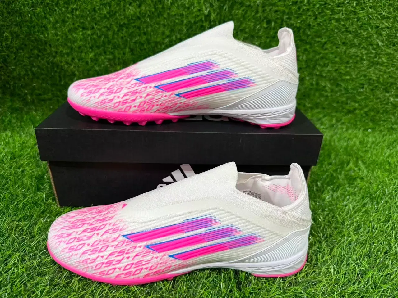 Adidas X Speedportal Chaussures de football blanc et rose turf 7