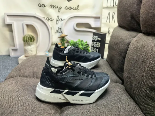 Adidas Y-3 Black Silver Sculpted Midsole Mesh-Synthetic Hybrid Upper Lifestyle Sneakers 21