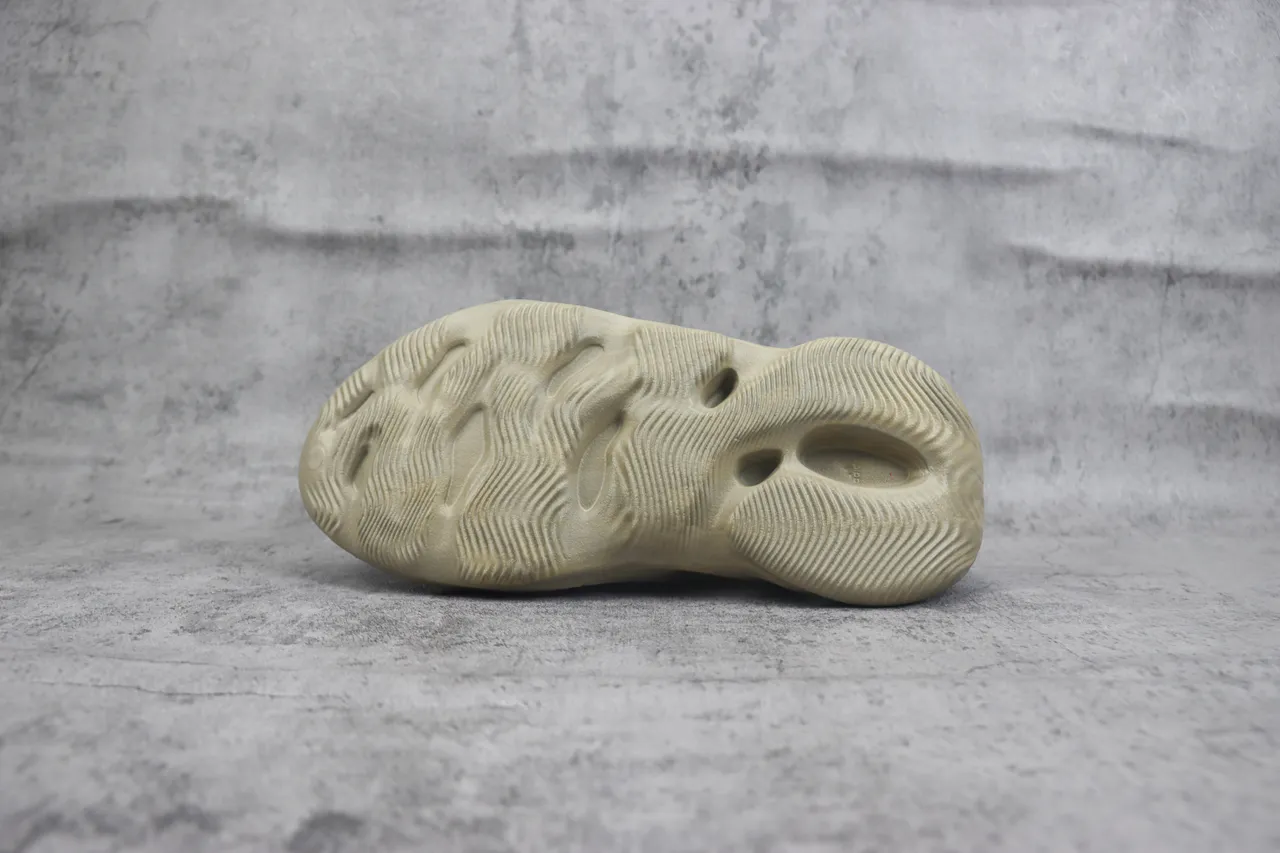 Adidas Yeezy Foam Runner Beige Lifestyle Sneakers 7