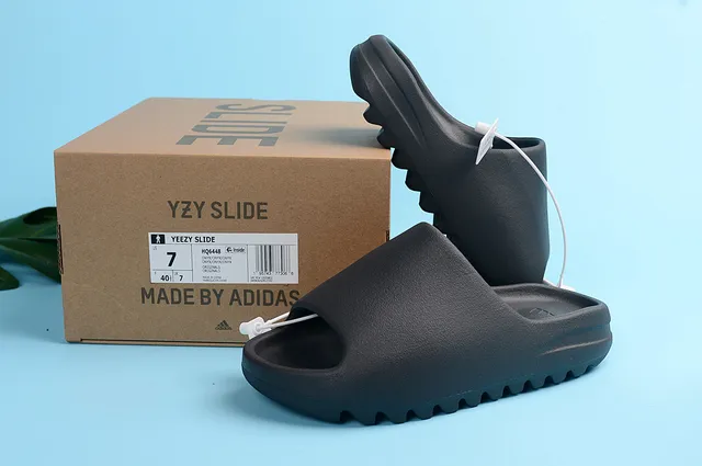 Adidas Yeezy Slide Black Matte Molded Slippers 2