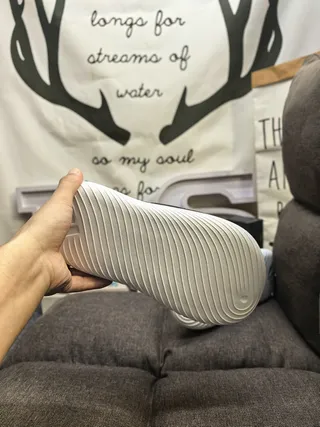 Adidas Yeezy Slide Black Molded Slipper 4