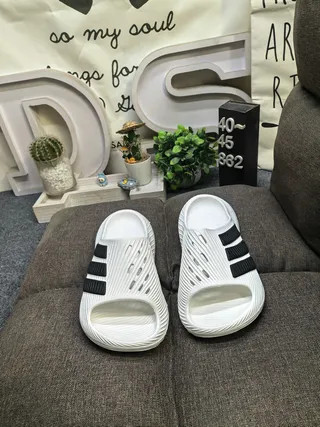 Adidas Yeezy Slide Black Molded Slipper 10