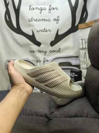 Adidas Yeezy Slide Black Molded Slipper 15